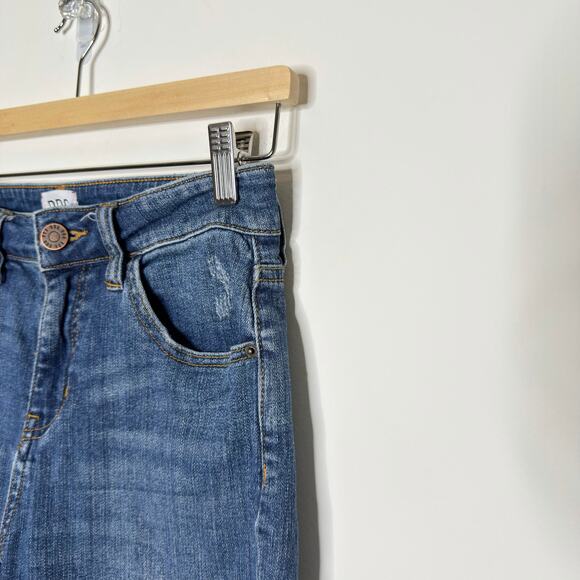 BDG URBAN OUTFITTERS | Kick Flare High Rise Cropped Jeans | 27 - Picture 3 of 5